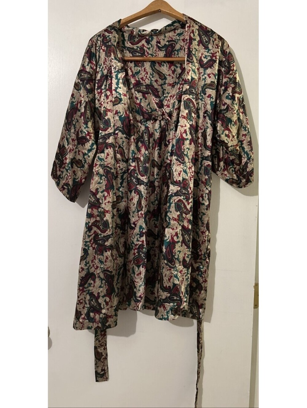 VTG 80s Cinema Etoile Satin Robe & Sleepwear Set Women's Size S Paisley Silky